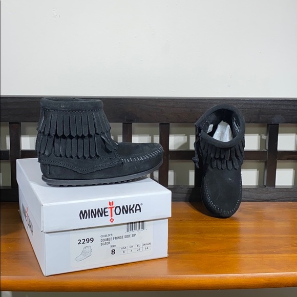 Minnetonka Other - Kids boots Minnetonka Other - Kids boots